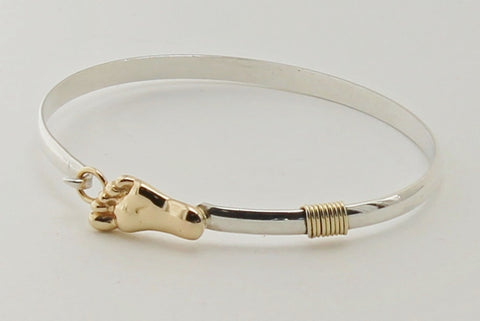 Barefoot hook bracelet