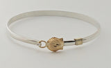 Scallop hook bracelet
